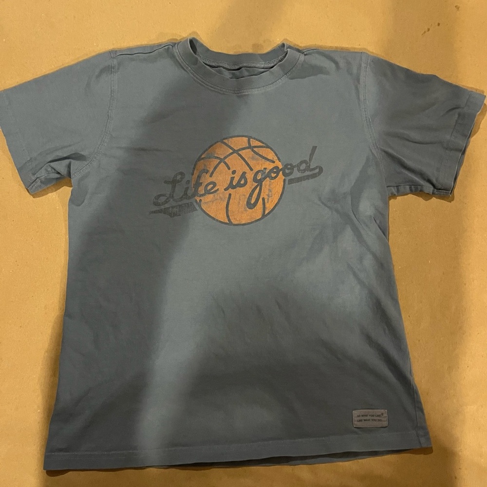 2 t-shirts